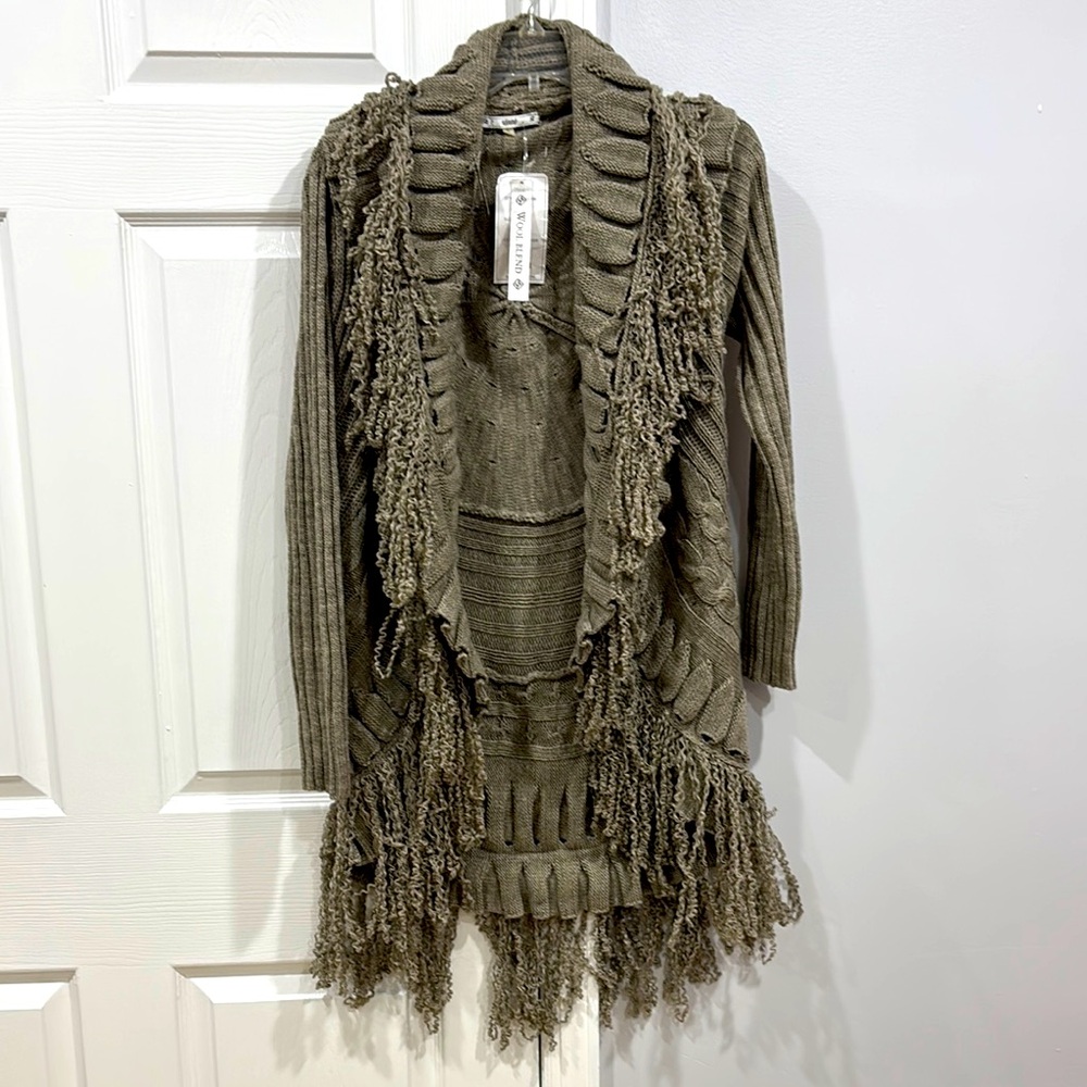 SIONI woman’s fringe wool sweater size L